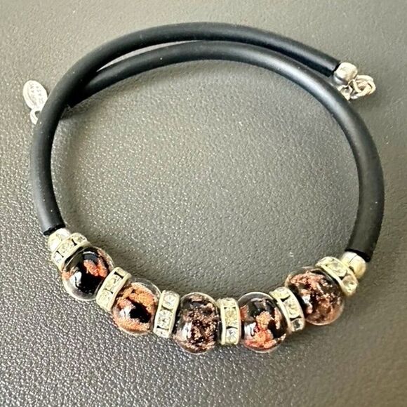 Murano Glass Bracelet Handmade In Italy Memory Wire Lampwork Beads Cuff Black - Picture 1 of 4